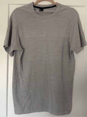 Zella Men's Gray Short-Sleeve Performance Shirt